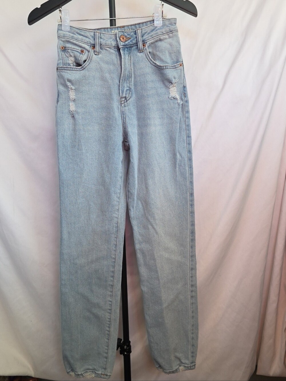 Rewash High Rise Distressed Mom Jeans - Light Wash (Size 1)
